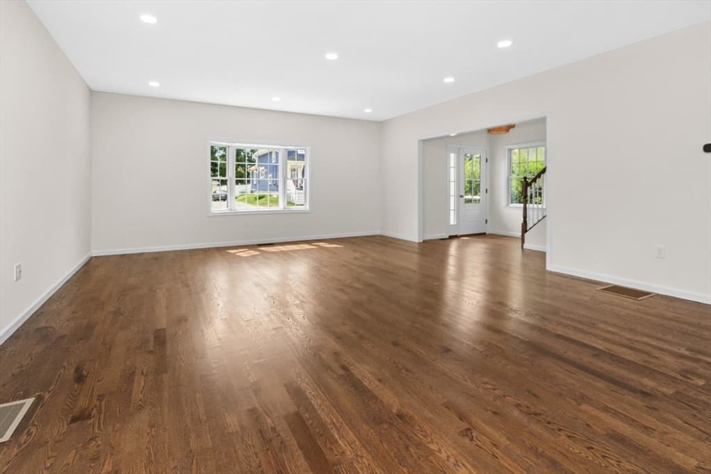11 Kernwood Ave, Beverly MA 01915 photo 8