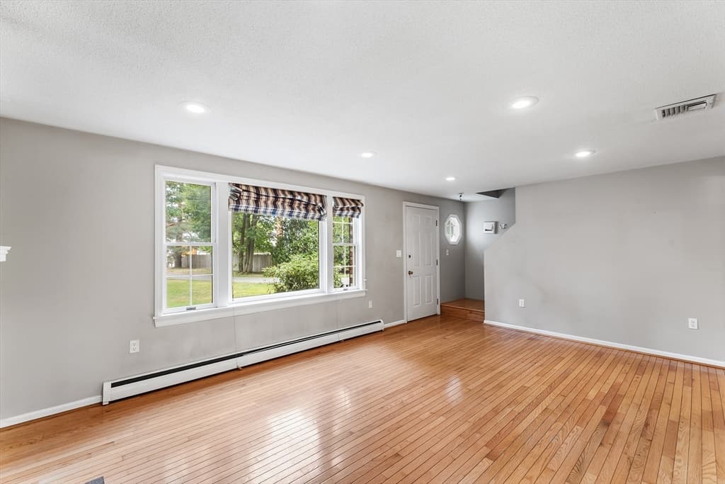 27 Quincy Ave # 27, Dedham MA 02026 photo 3