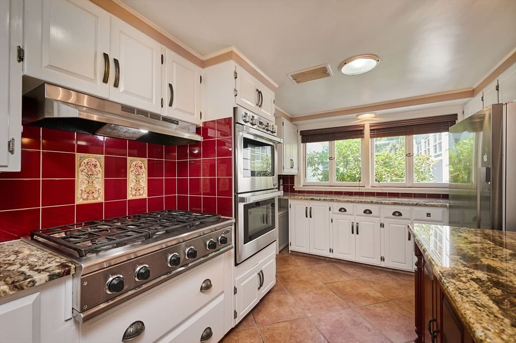 15 Barrett Place, Northampton MA 01060 photo 16