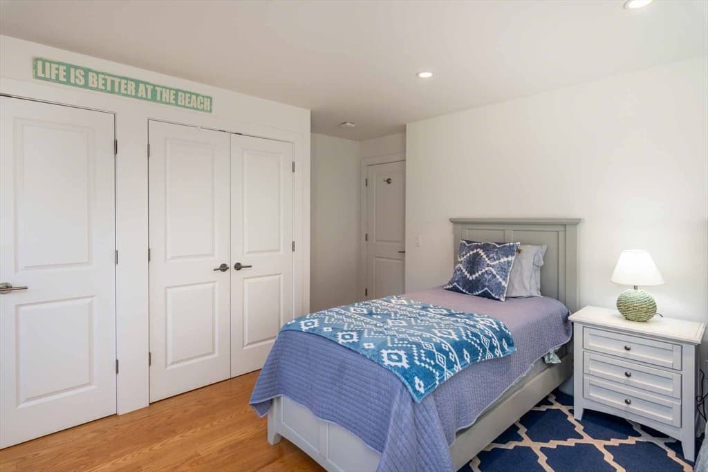 Single Family Residence at 7 Katama Dr, Edgartown MA 02539, Edgartown, photo 27 of 38