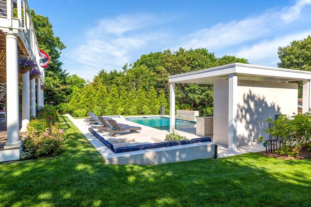 Single Family Residence at 7 Katama Dr, Edgartown MA 02539, Edgartown, photo 36 of 38