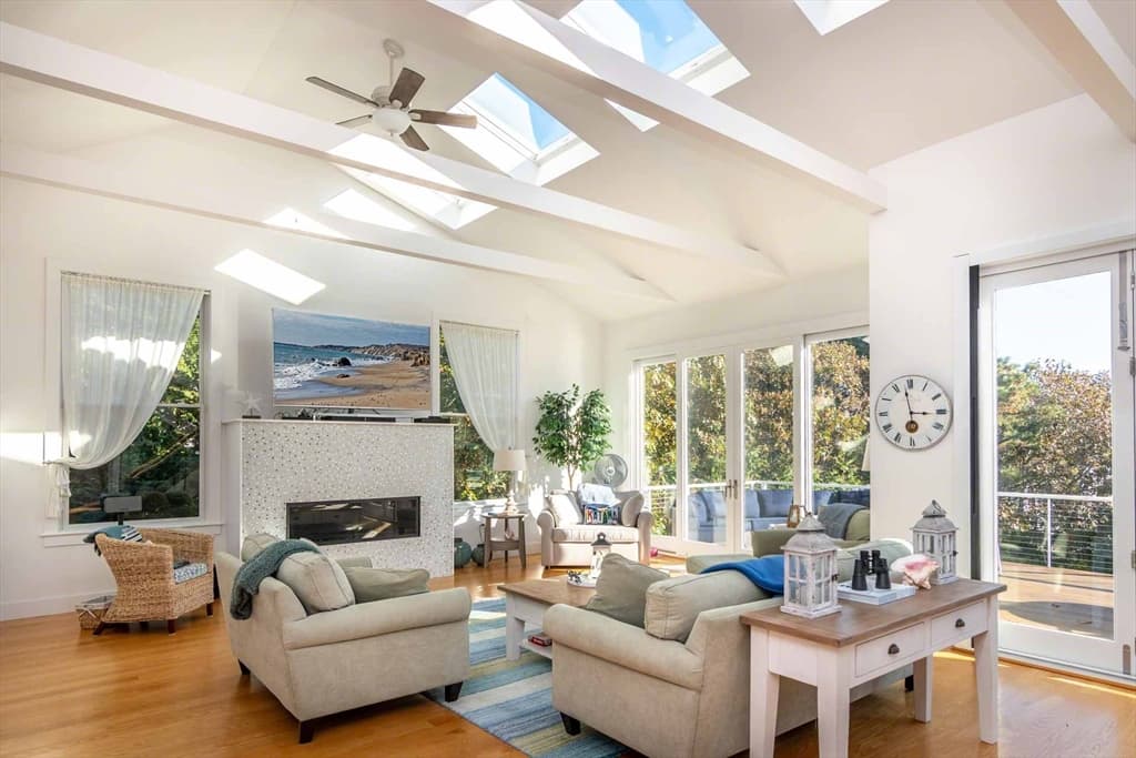 Single Family Residence at 7 Katama Dr, Edgartown MA 02539, Edgartown, photo 5 of 38