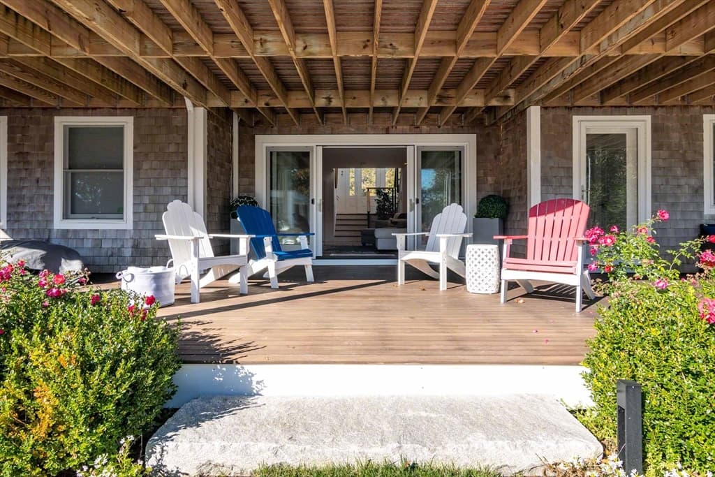 Single Family Residence at 7 Katama Dr, Edgartown MA 02539, Edgartown, photo 33 of 38