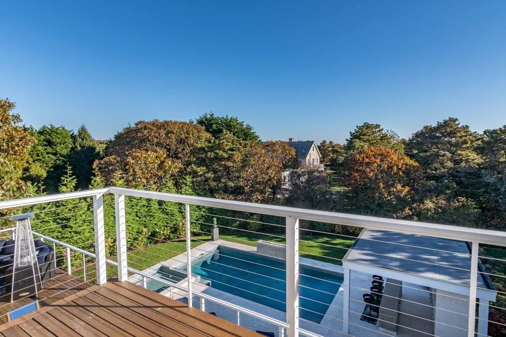 Single Family Residence at 7 Katama Dr, Edgartown MA 02539, Edgartown, photo 19 of 38