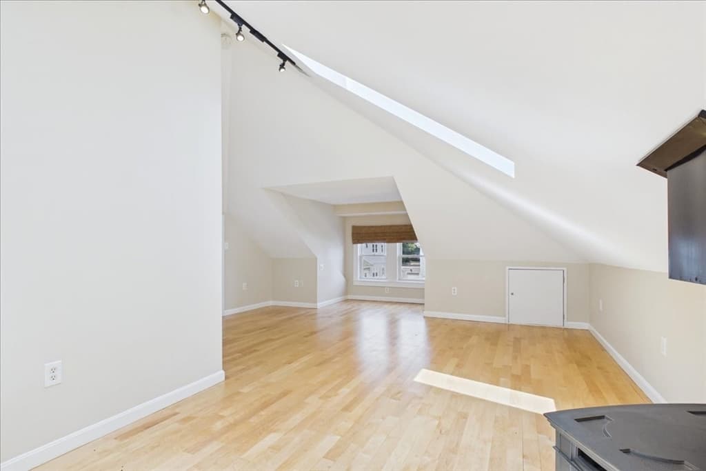 52 Boutwell St # 2, Boston MA 02122 photo 28