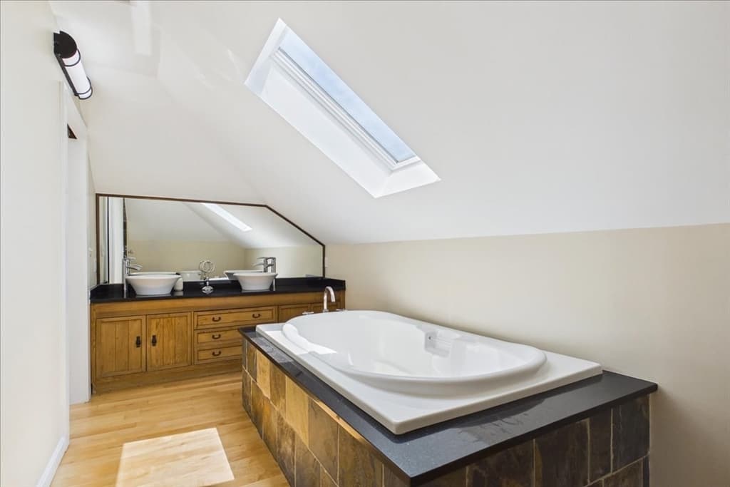 52 Boutwell St # 2, Boston MA 02122 photo 33
