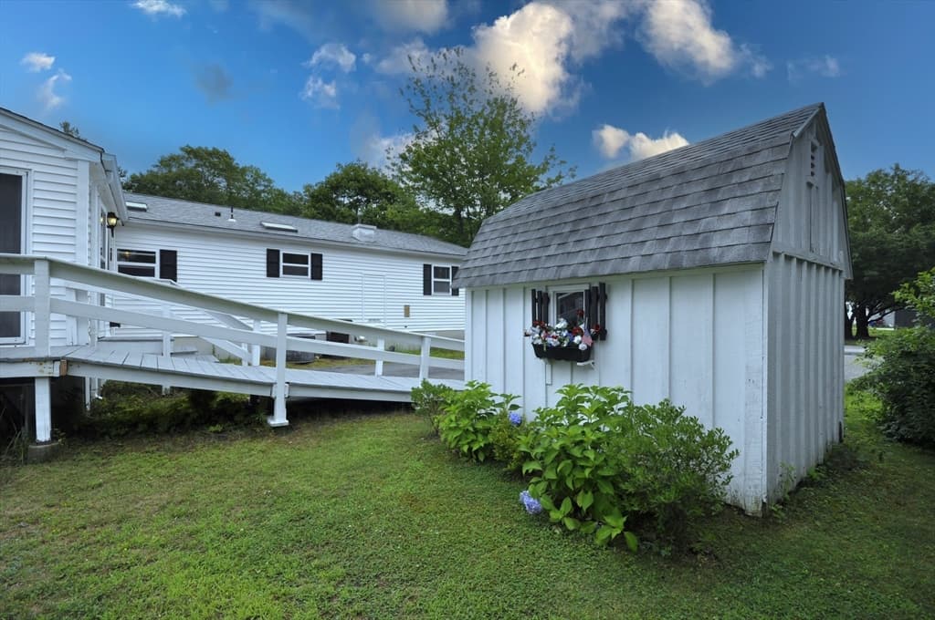 24 Leisurewoods Dr, Rockland MA 02370 photo 20