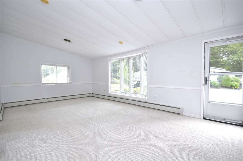 24 Leisurewoods Dr, Rockland MA 02370 photo 8