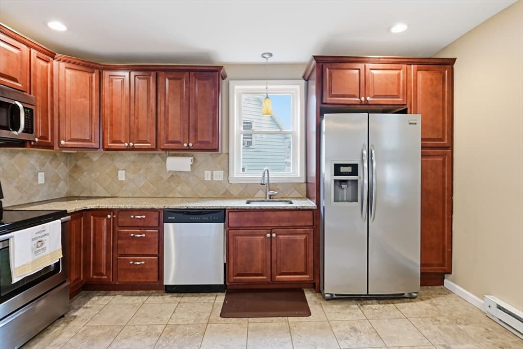 43 Hampden St, Ludlow MA 01056 photo 10