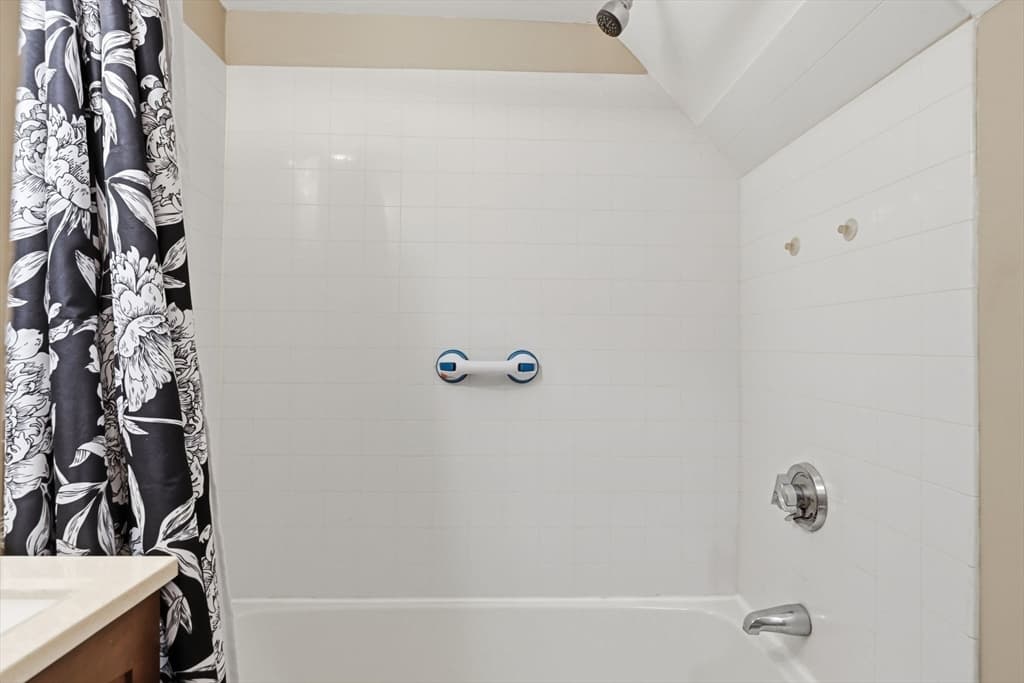 43 Hampden St, Ludlow MA 01056 photo 18