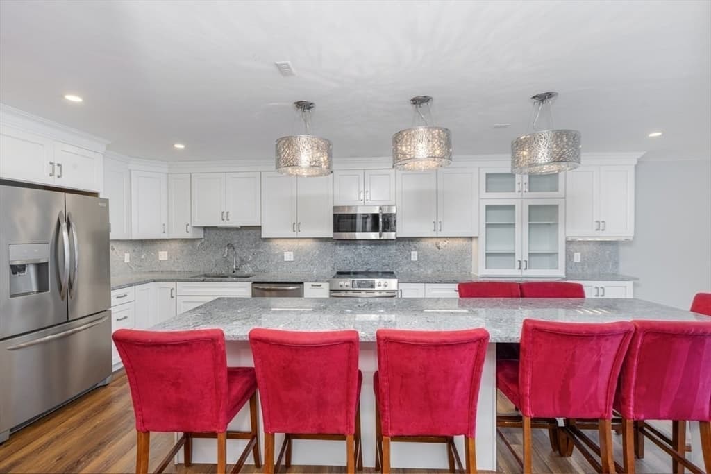 100 Ledgewood Dr # 410, Stoneham MA 02180 photo 7