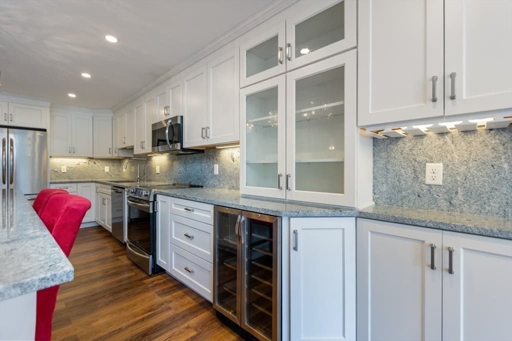 100 Ledgewood Dr # 410, Stoneham MA 02180 photo 11
