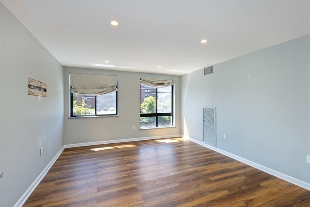 100 Ledgewood Dr # 410, Stoneham MA 02180 photo 25