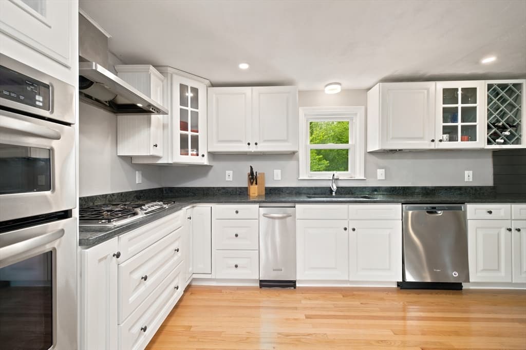 456 North St, Bridgewater MA 02324 photo 7
