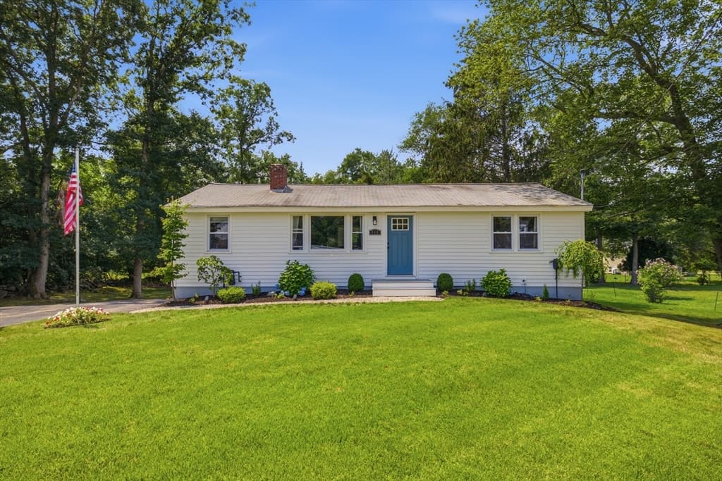 456 North St, Bridgewater MA 02324