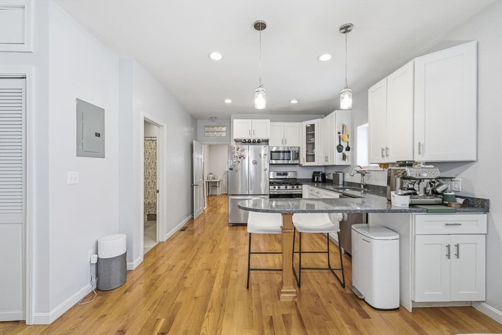 518 Main St # 2, Medford MA 02155 photo 2