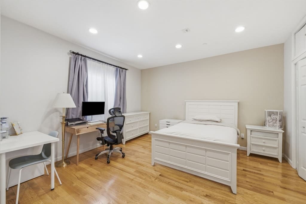 518 Main St # 2, Medford MA 02155 photo 10