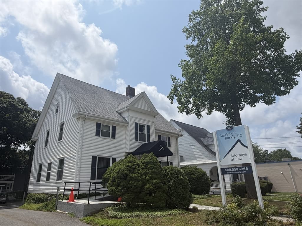 380 Pleasant St, Brockton MA 02301