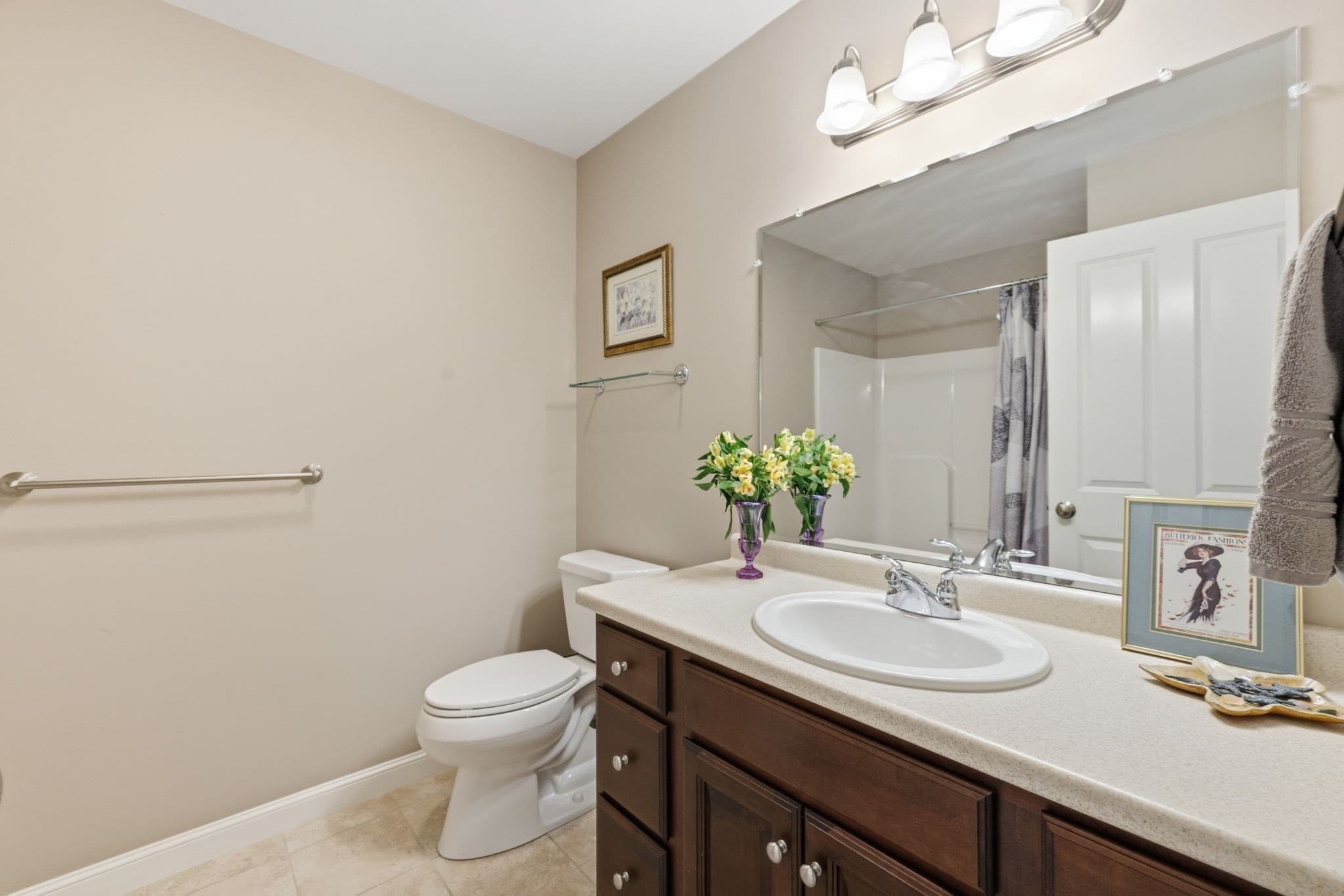 Condominium at 39 Russell Farm Dr # 39, Methuen MA 01844, Methuen, photo 30 of 42