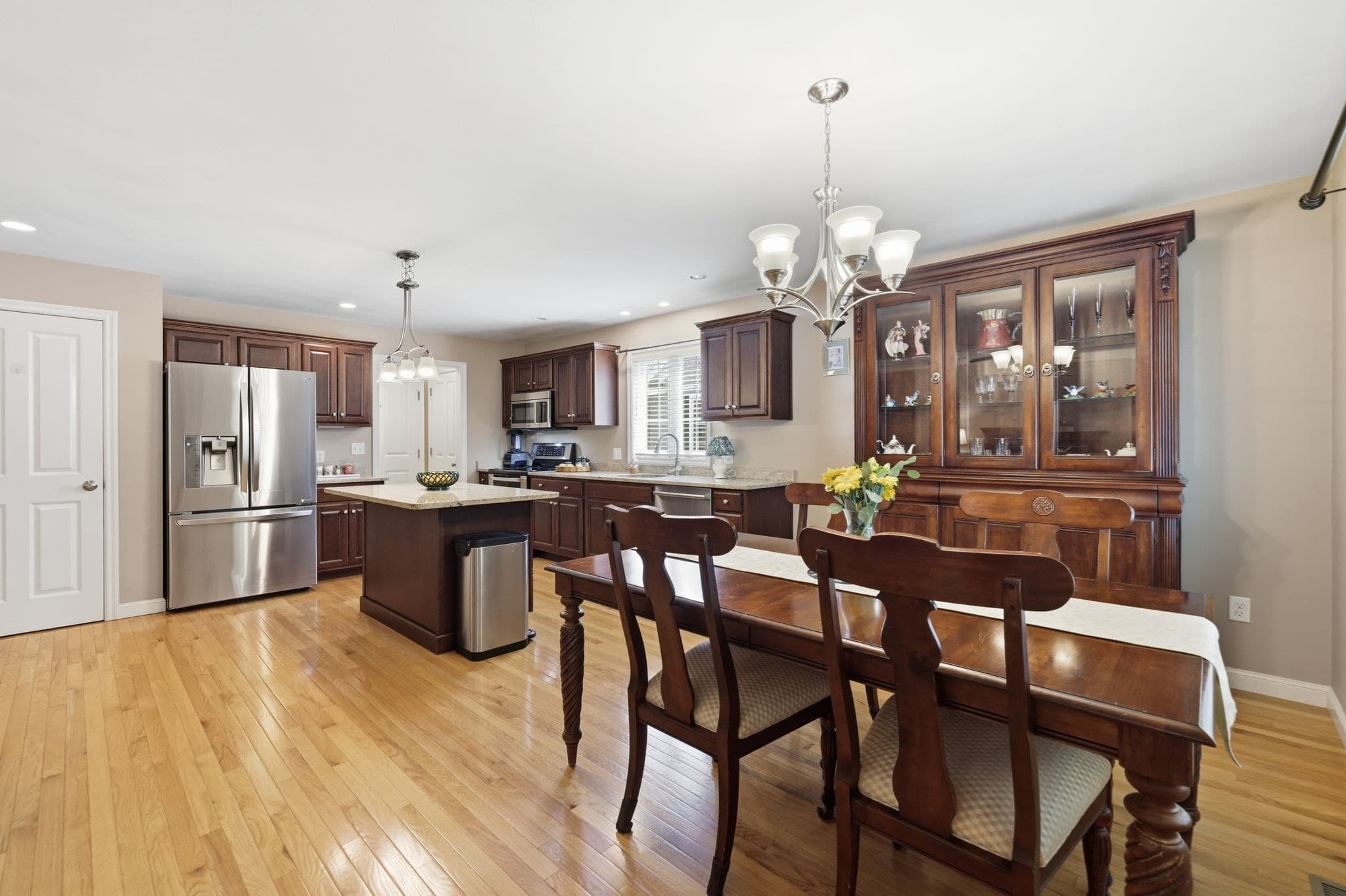 Condominium at 39 Russell Farm Dr # 39, Methuen MA 01844, Methuen, photo 10 of 42