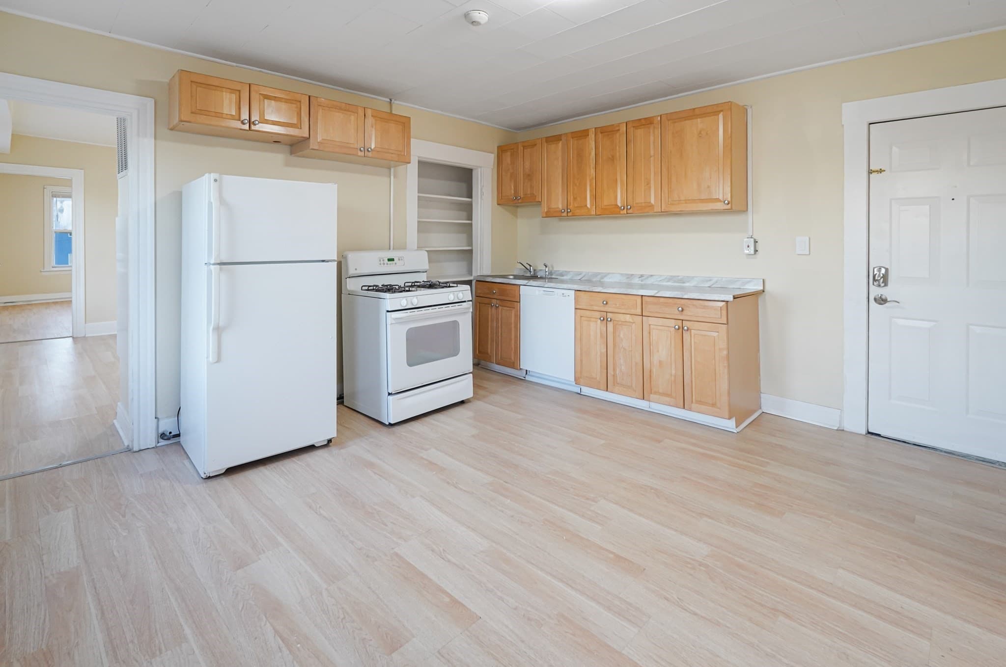 5-9 Family at 168 Lunenburg St, Fitchburg MA 01420, Fitchburg, photo 2 of 38