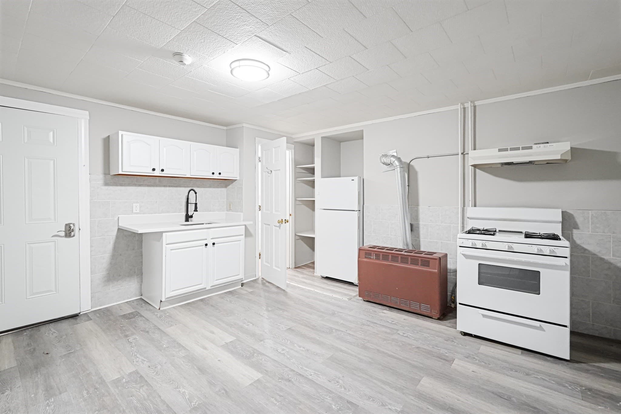 5-9 Family at 168 Lunenburg St, Fitchburg MA 01420, Fitchburg, photo 10 of 38