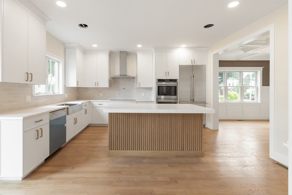 54 Hawthorn Ave, Needham MA 02492 photo 6