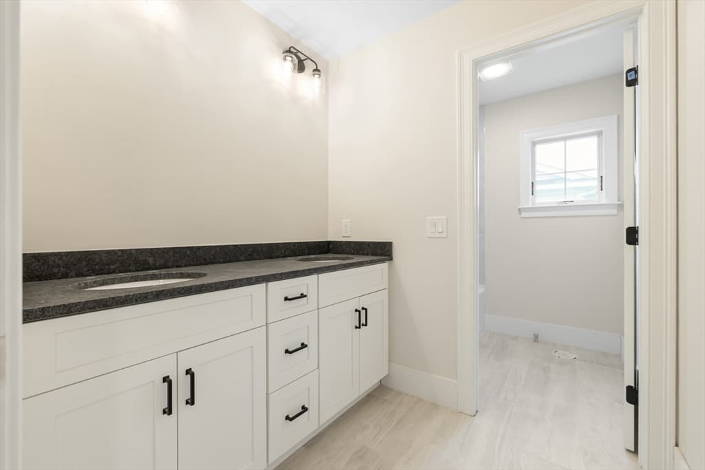 54 Hawthorn Ave, Needham MA 02492 photo 26