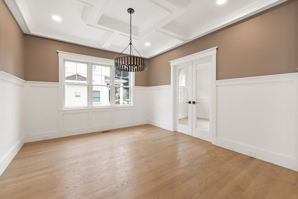 54 Hawthorn Ave, Needham MA 02492 photo 11