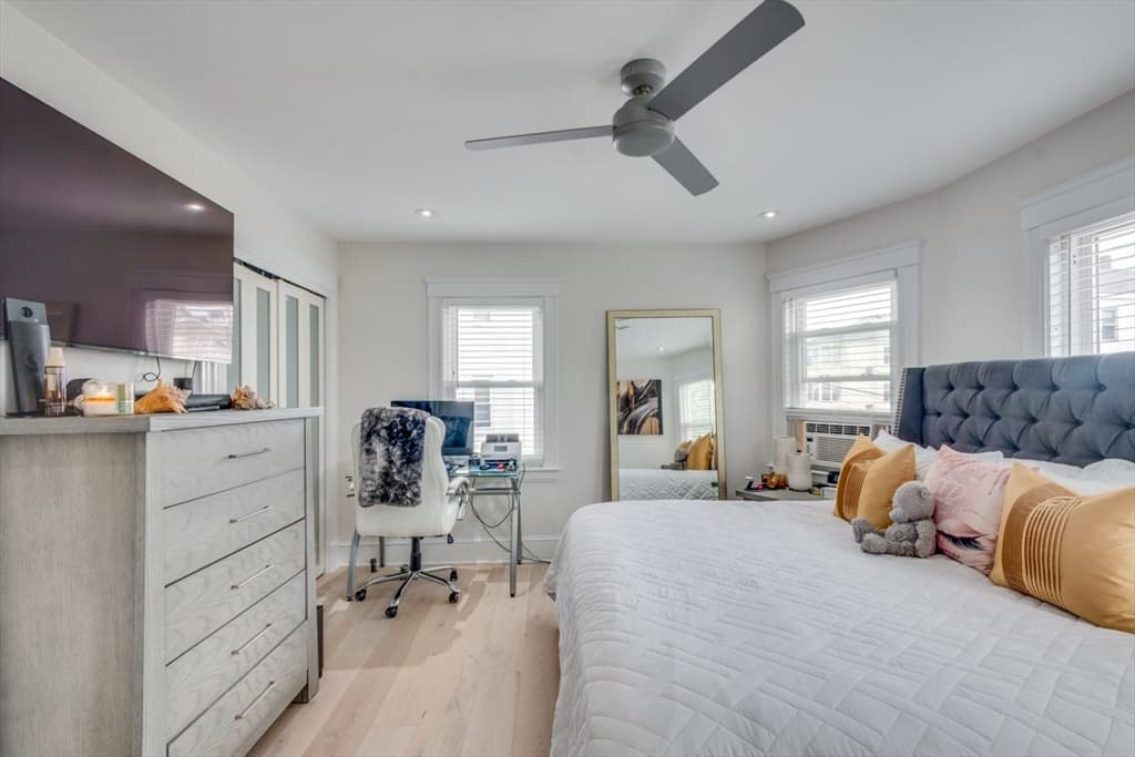 Single Family Residence at 25 Saint George Ave, Norwood MA 02062, photo 20 of 30