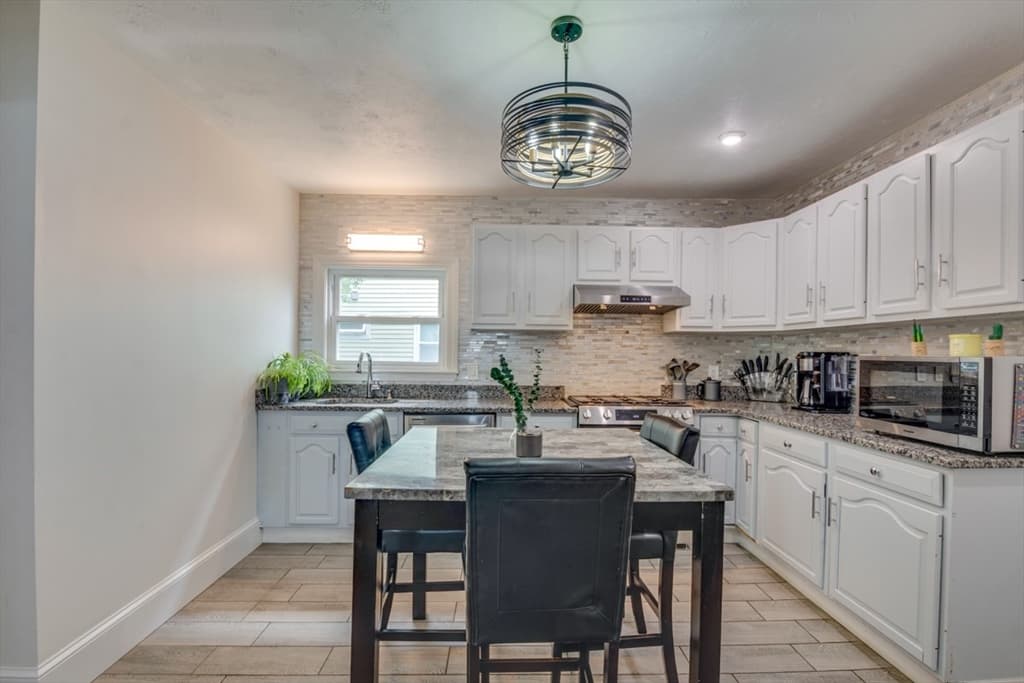Single Family Residence at 25 Saint George Ave, Norwood MA 02062, photo 15 of 30