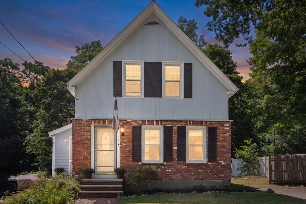 22 Union Rd, Norton MA 02766 photo 2