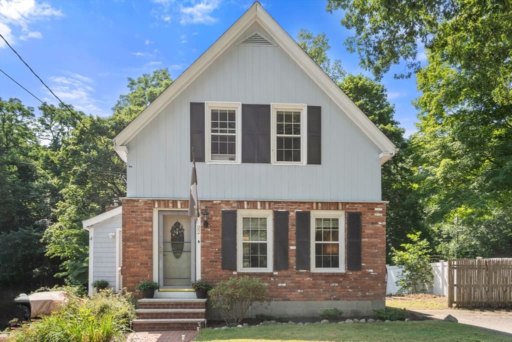 22 Union Rd, Norton MA 02766