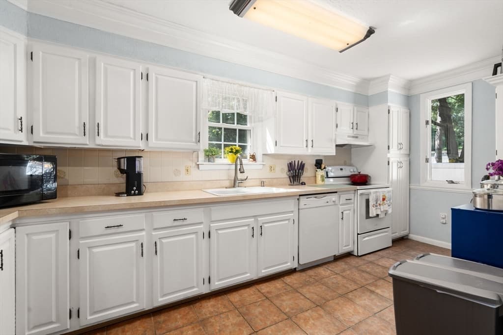 22 Union Rd, Norton MA 02766 photo 4