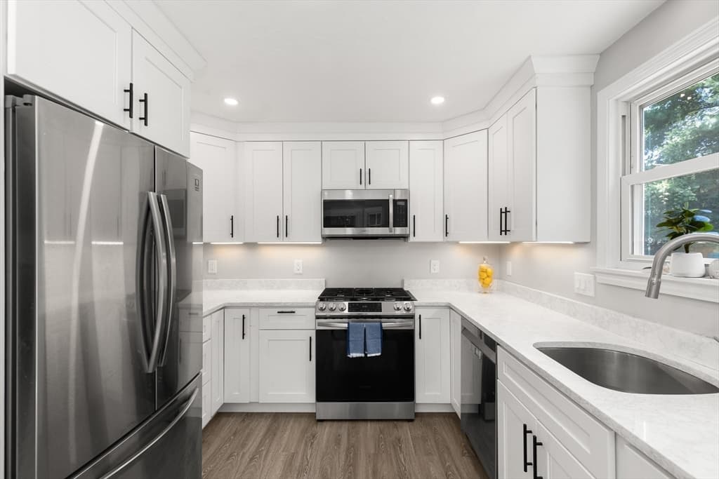 119 Hayway Rd, Falmouth MA 02536 photo 5