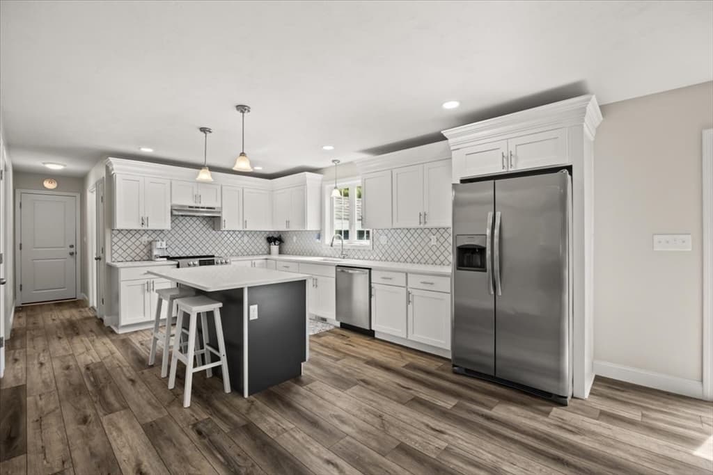 430 Thrasher St, Raynham MA 02767 photo 16