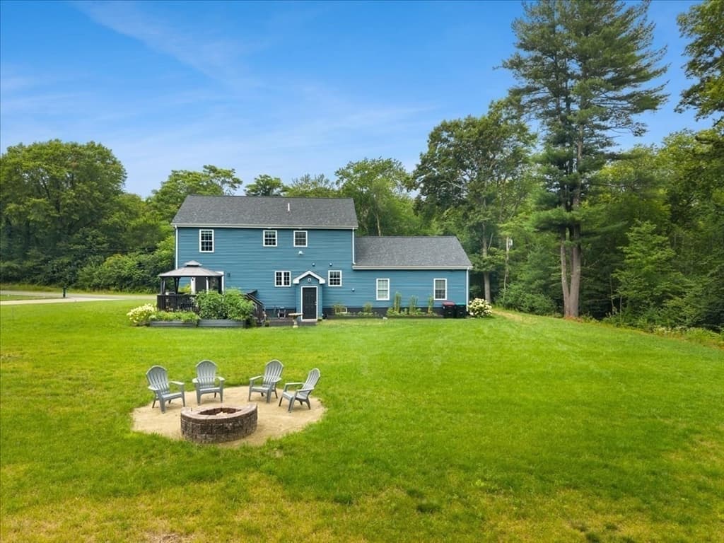 430 Thrasher St, Raynham MA 02767 photo 9