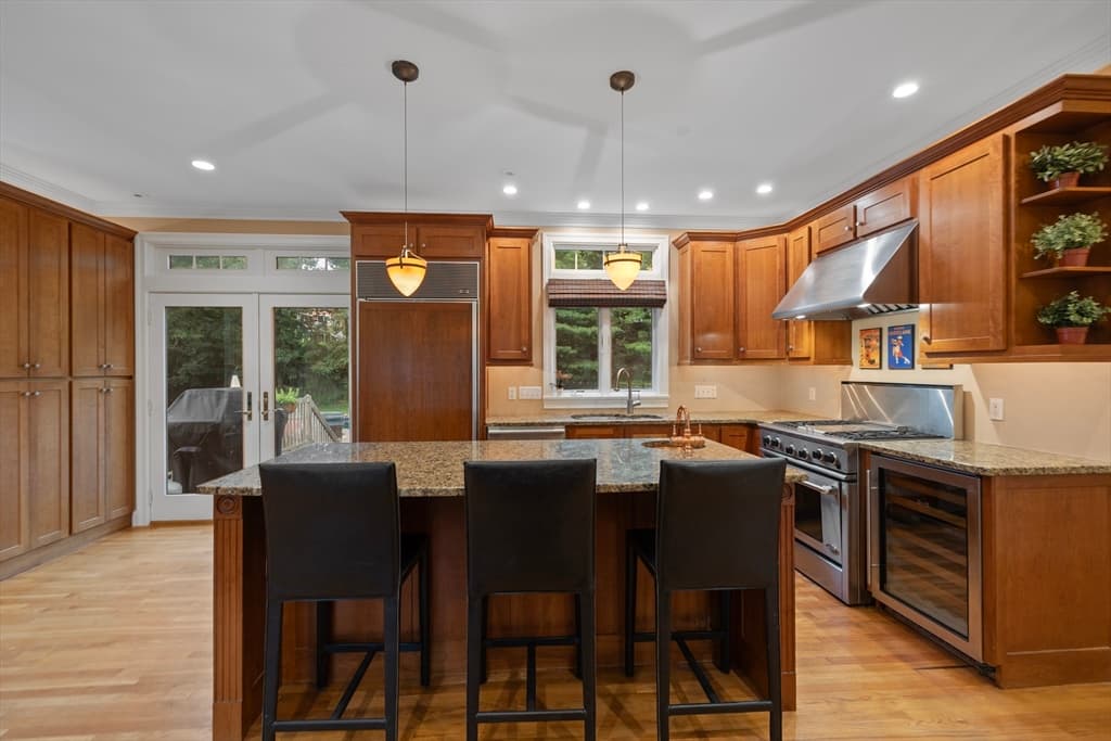 241 Ridge St, Winchester MA 01890 photo 6
