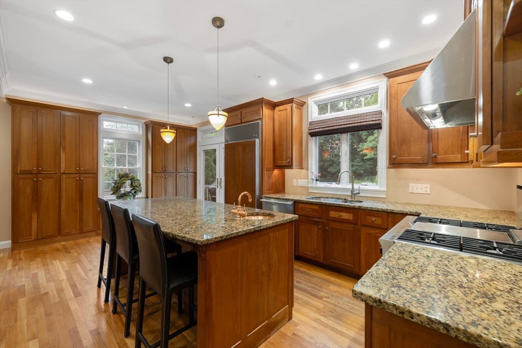 241 Ridge St, Winchester MA 01890 photo 7