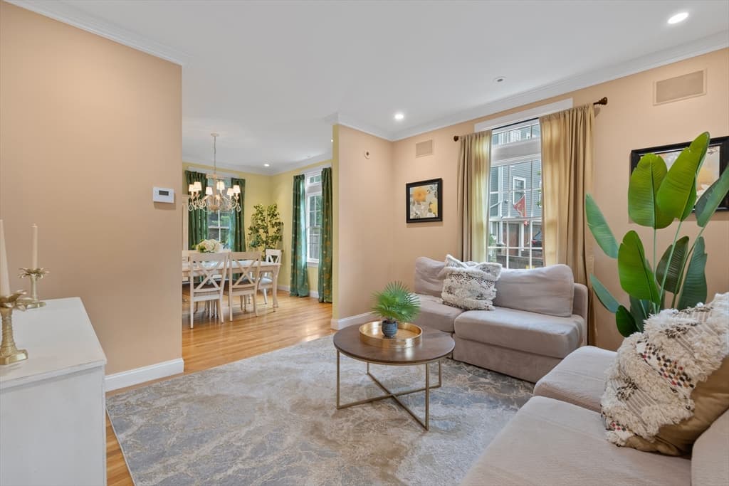 241 Ridge St, Winchester MA 01890 photo 3