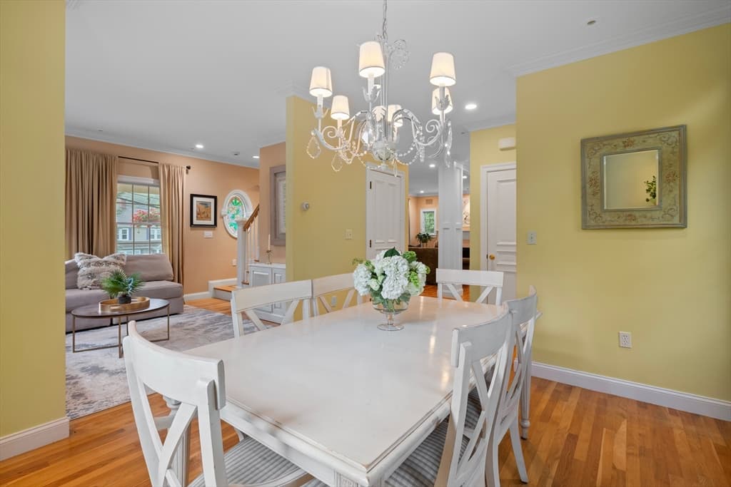 241 Ridge St, Winchester MA 01890 photo 4