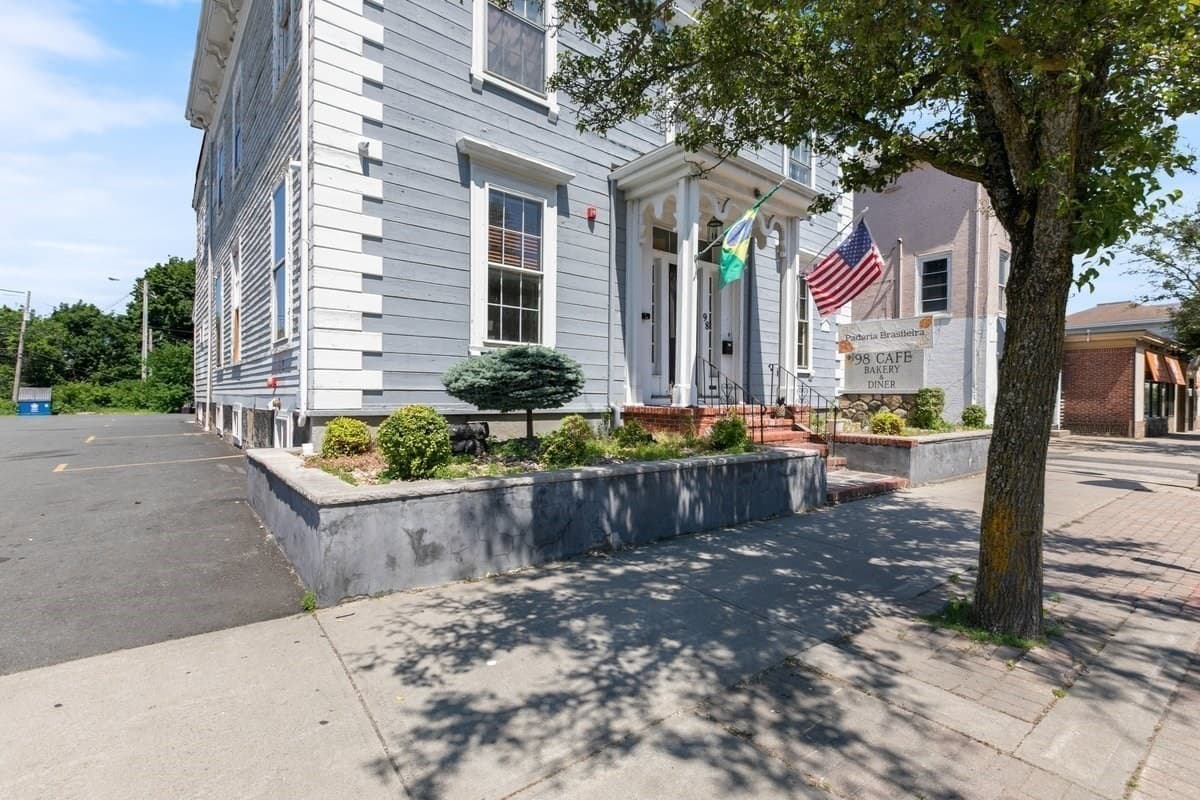 Multi Family at 98 Main St, Peabody MA 01960, Peabody, photo 3 of 41