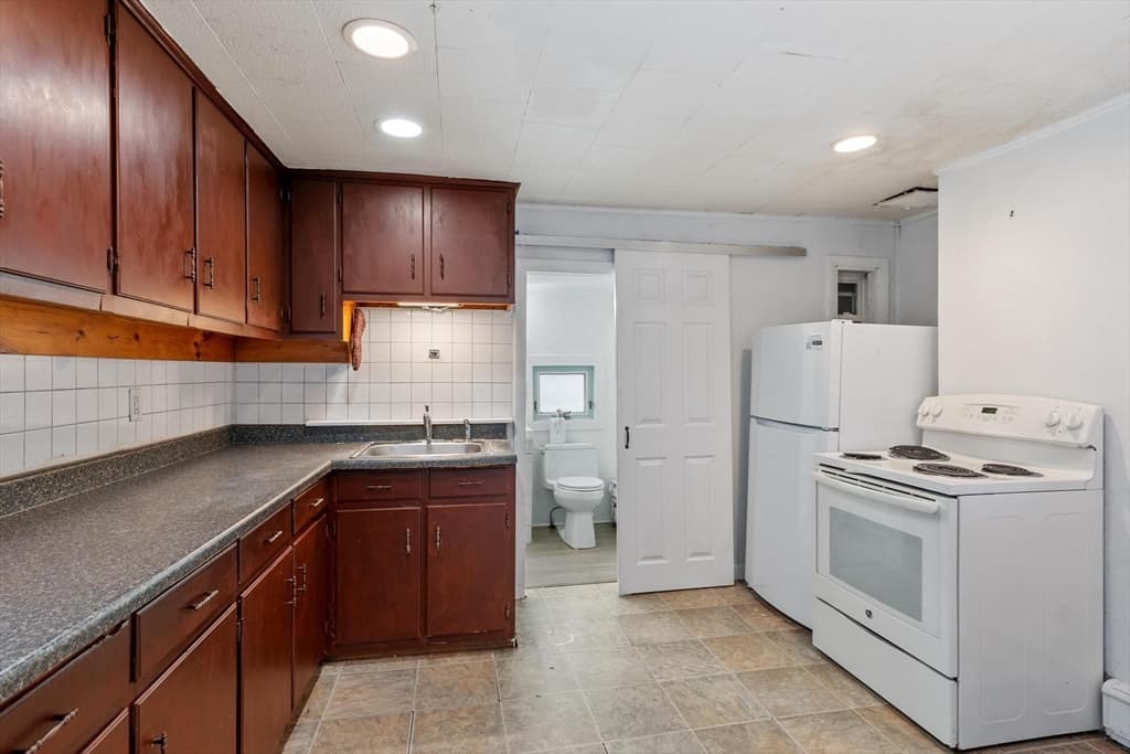 49 Baker Street, Gardner MA 01440 photo 7