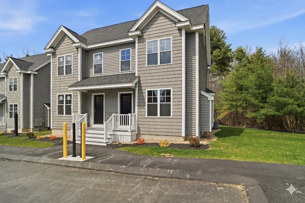 16 Ambrose Way # 16, Shirley MA 01464
