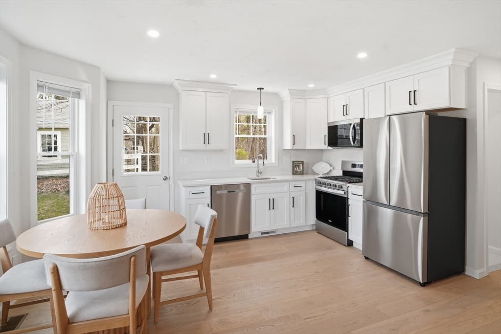 Condominium at 16 Ambrose Way # 16, Shirley MA 01464, Shirley, photo 11 of 31