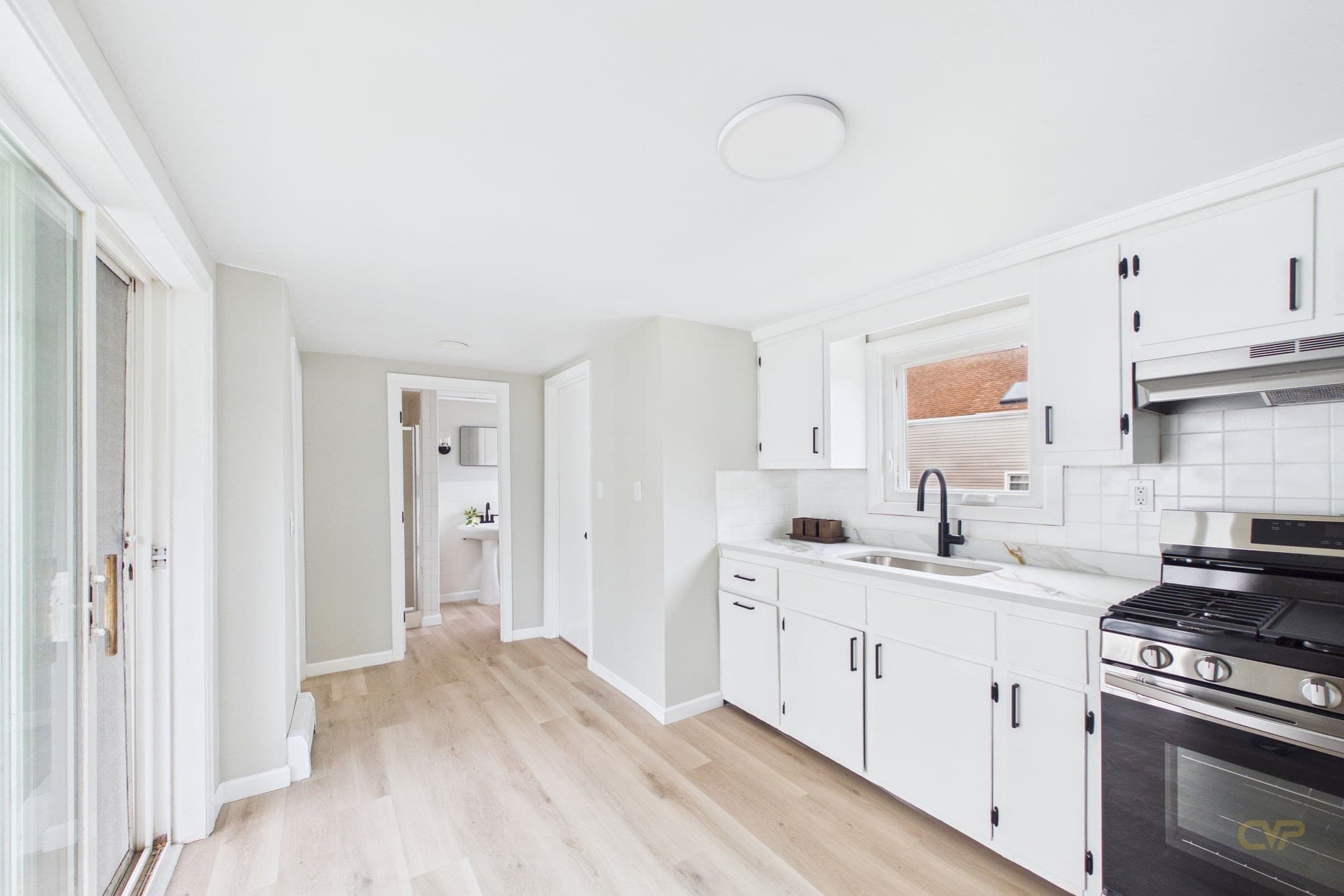 Single Family Residence at 250 Chancery St, New Bedford MA 02740, New Bedford, photo 13 of 31