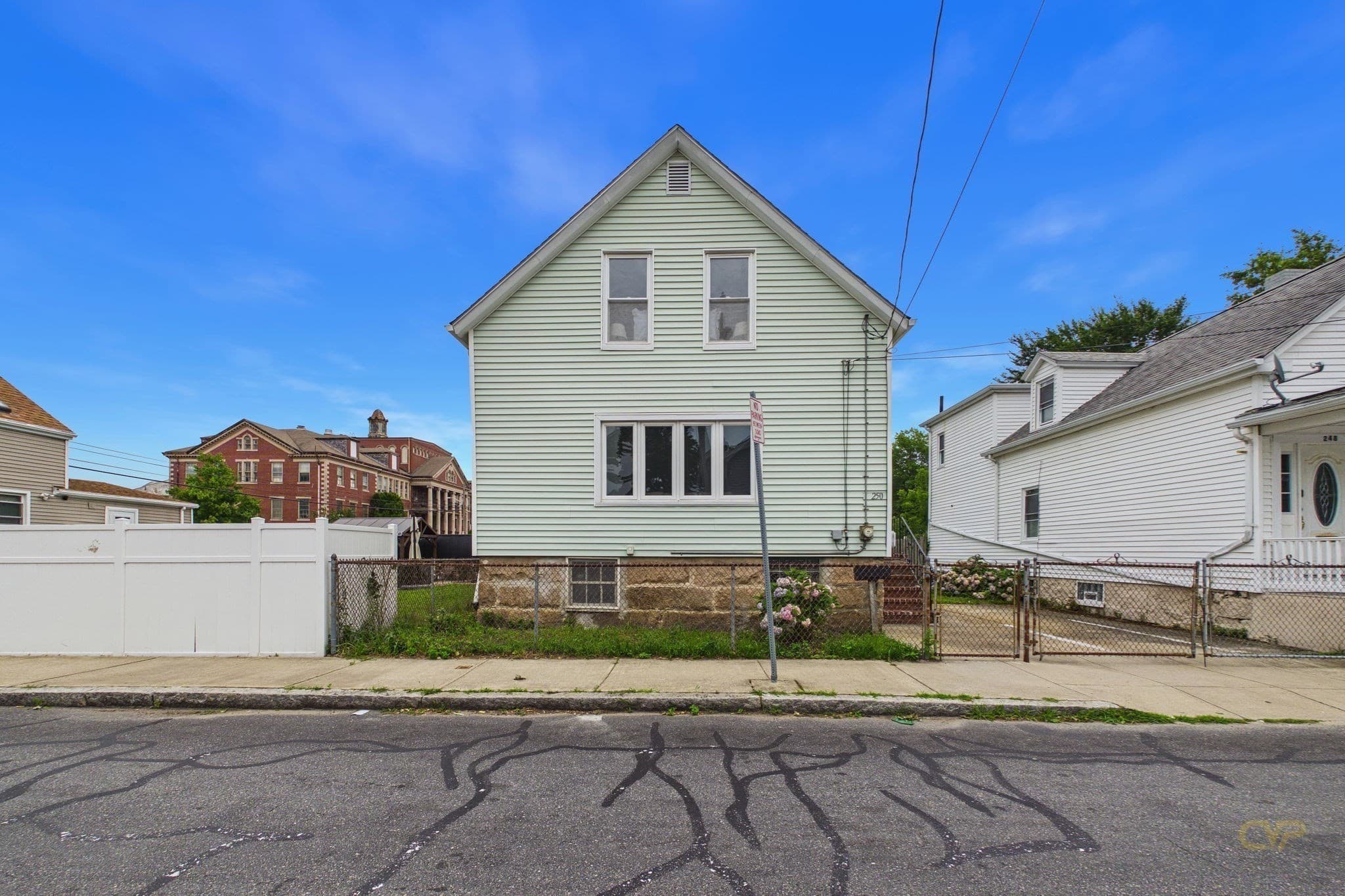 Single Family Residence at 250 Chancery St, New Bedford MA 02740, New Bedford, photo 29 of 31