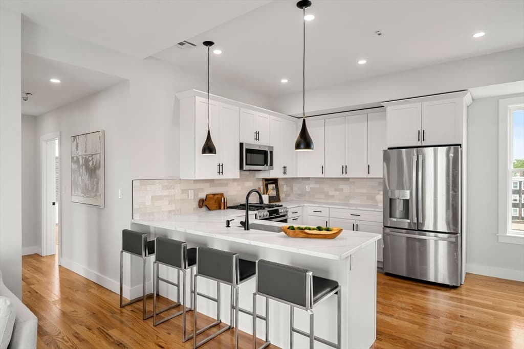 1088 Saratoga St # 3, Boston MA 02128 photo 9