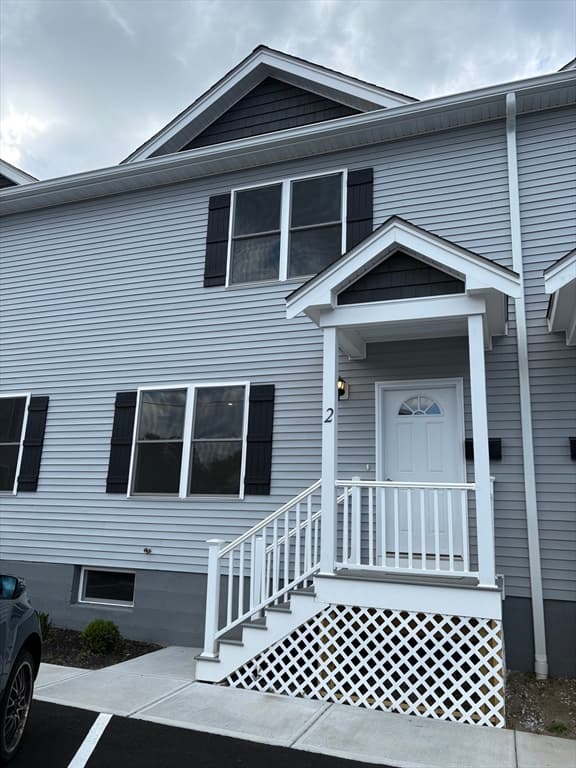 184 Avenue C # 02, Woonsocket RI 02895