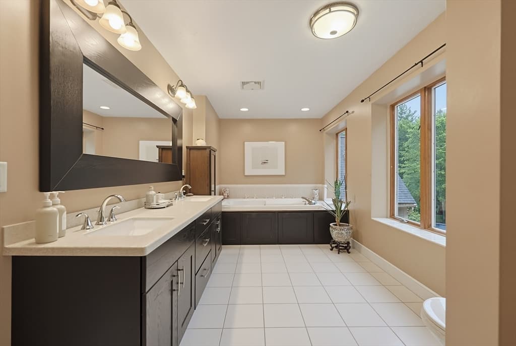 25 Erin Way, Holliston MA 01746 photo 27